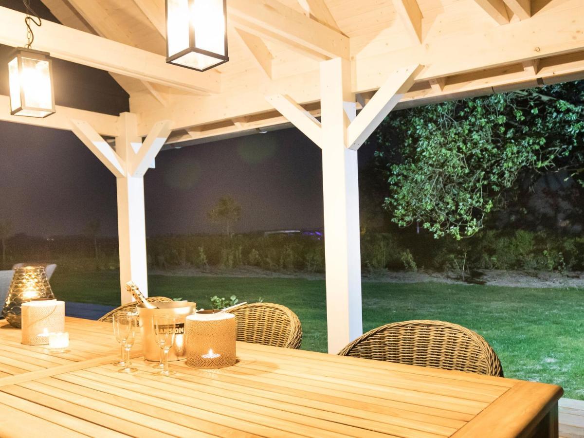 Rustic Holiday Home In Wissenkerke With Garden Esterno foto